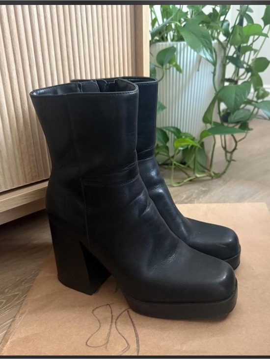 Steve Madden Shoes - Steve Madden Black Platform Block Heel Ankle Boots